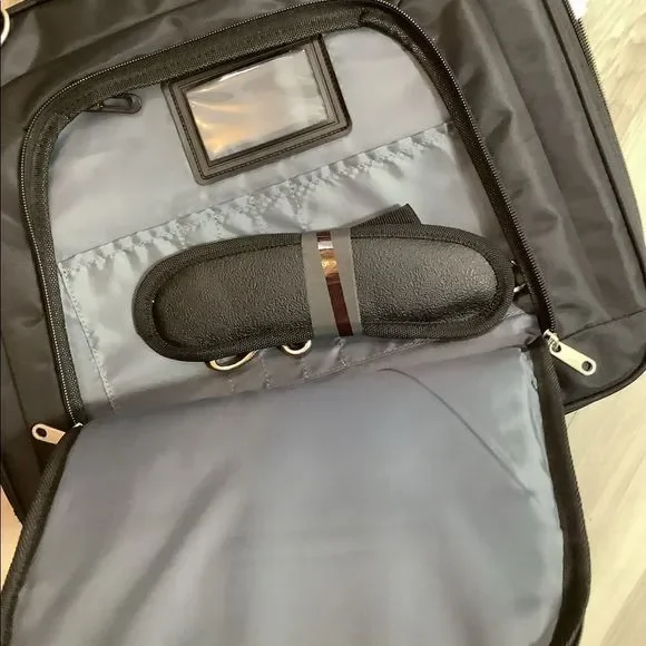 NWOT KENSINGTON BLACK LAPTOP BAG * - Picture 5 of 7